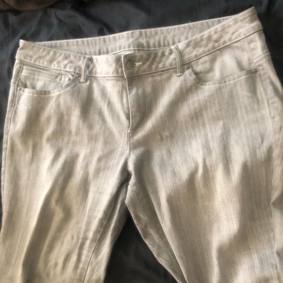 Grey Victoria’s Secret Jeans - Picture 6 of 6